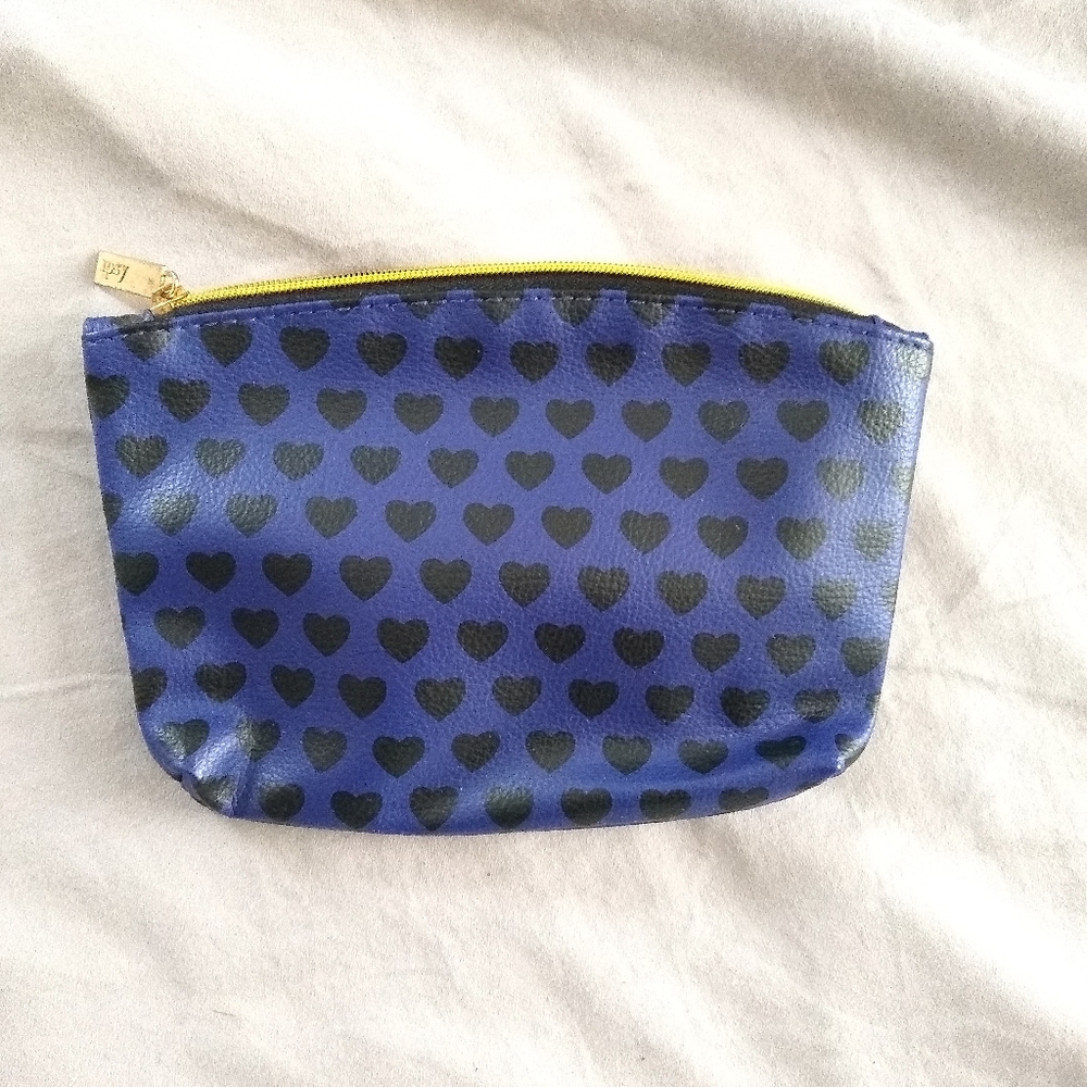 💙 Ipsy Blue Hearts‎ Makeup Bag (3 for $20)